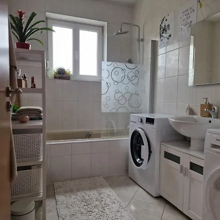 Apartman 100m² In Vienna's Suburb